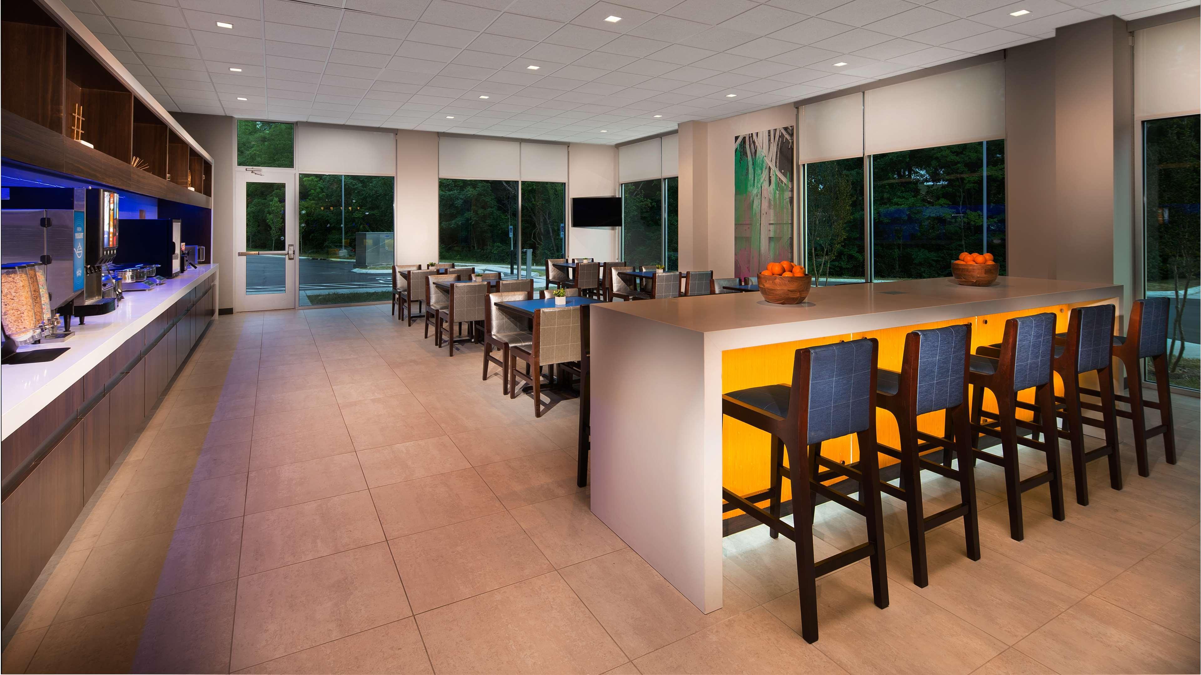 Glo Best Western Nashville Airport Екстериор снимка